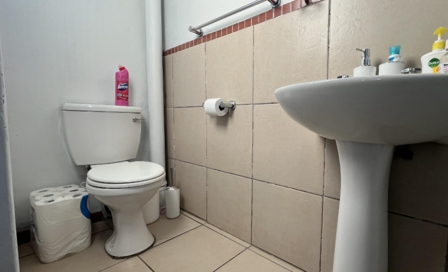 1 Bedroom Property for Sale in Willows Free State